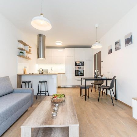 Mozart Central Apartments With Garage Prag Dış mekan fotoğraf