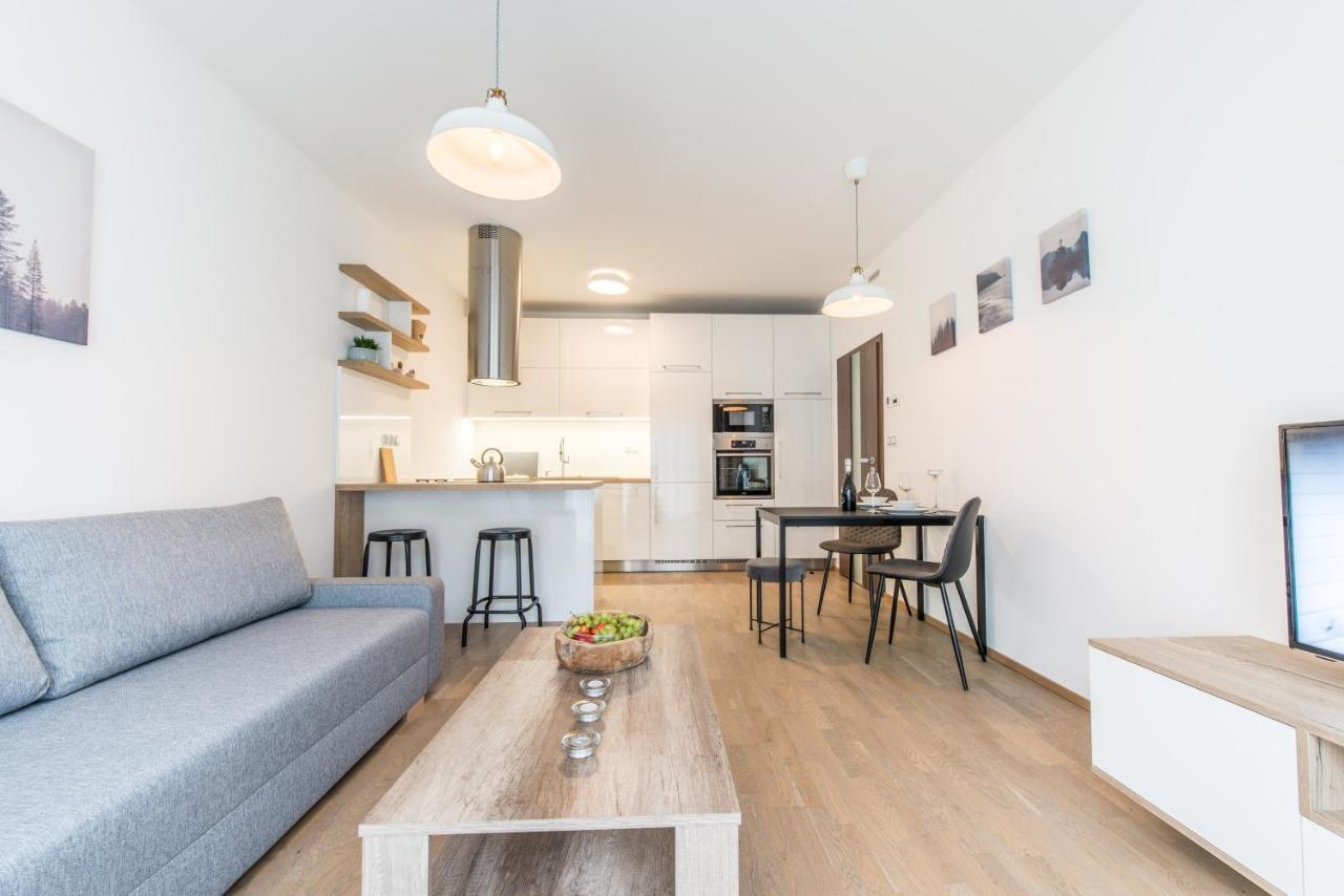 Mozart Central Apartments With Garage Prag Dış mekan fotoğraf