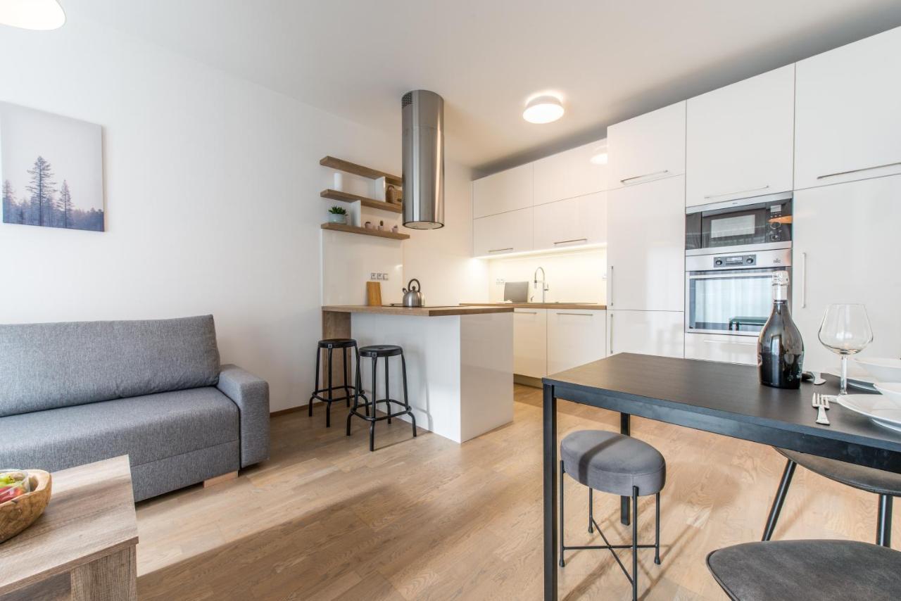Mozart Central Apartments With Garage Prag Dış mekan fotoğraf